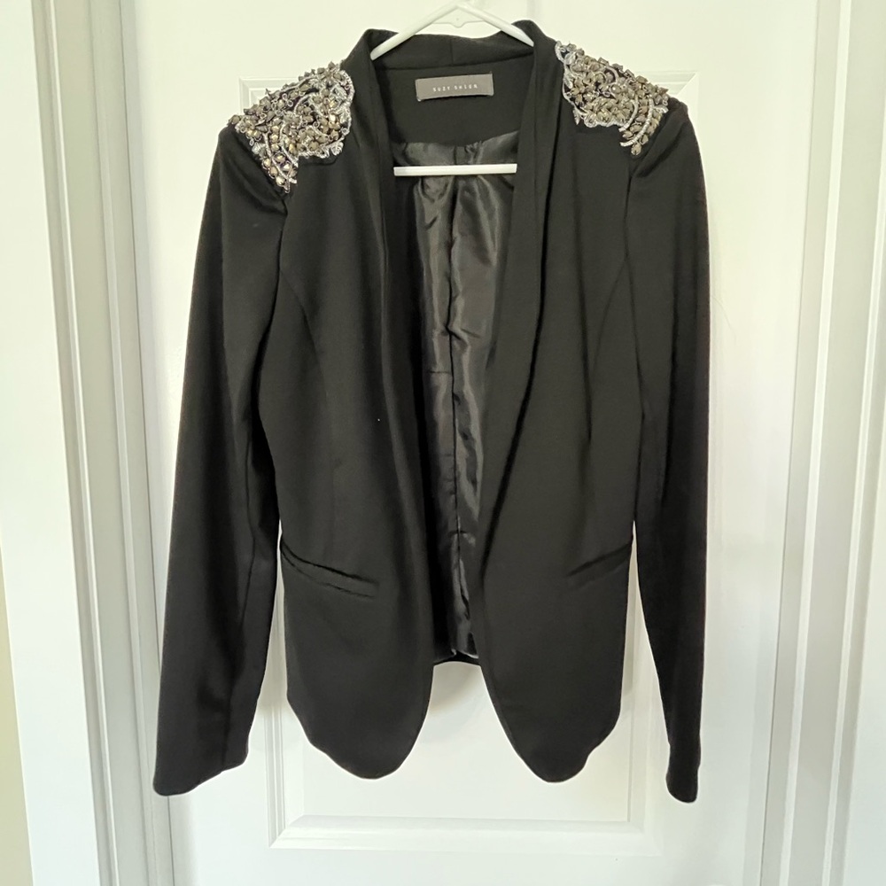 Women Blazer with shoulder design